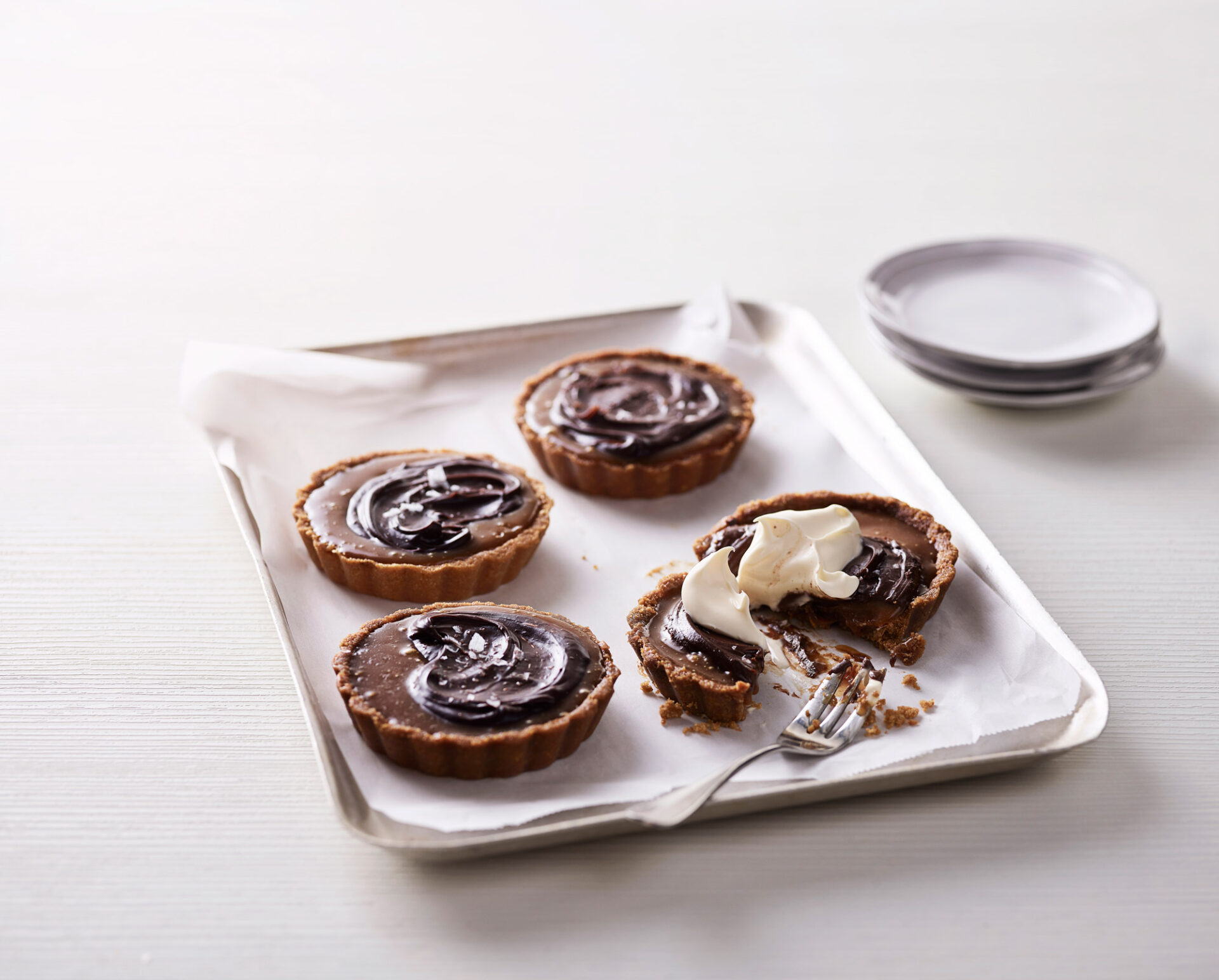 Chocolate Caramel Tarts | Bulla