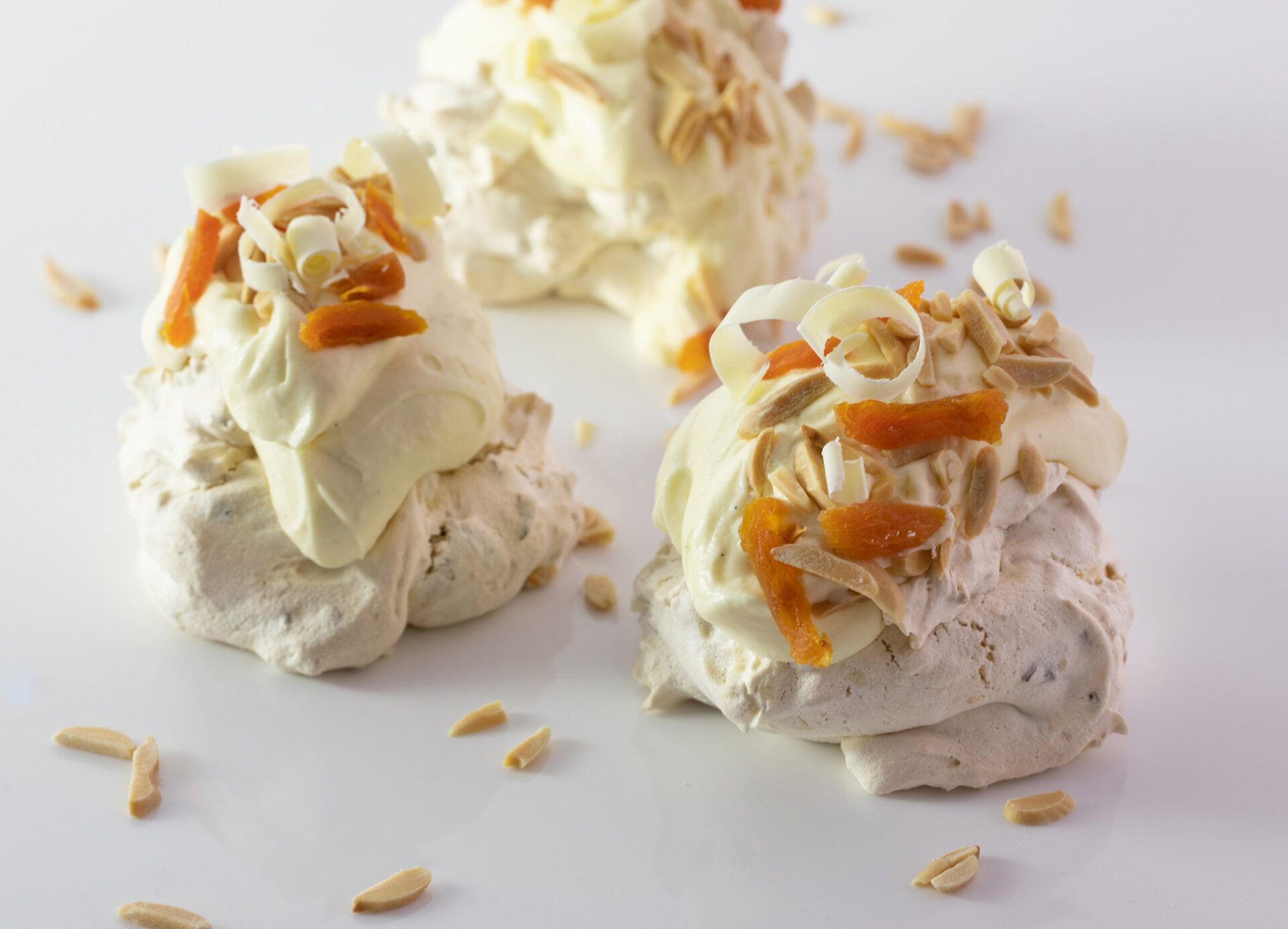 Kirsten Tibballs' Mini Pavlovas | Bulla