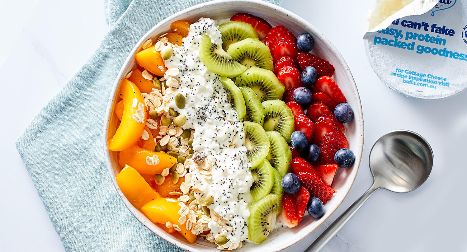 Breakfast Bowl, cottage cheese & granola Bulla